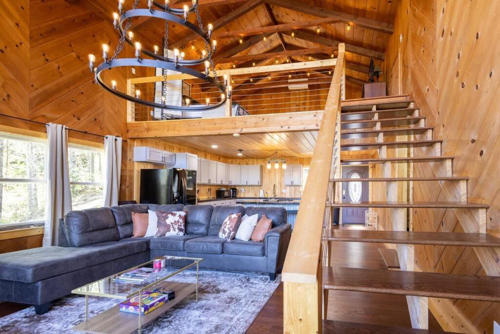 Family Near Smoky Mtn Entrance Nantahala Chalet *